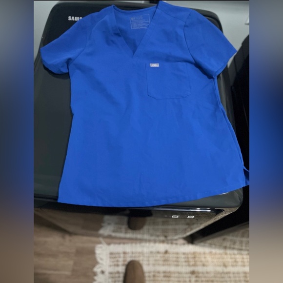 Figs scrub top - Picture 1 of 1